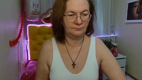 holymilfa online show from February 23, 7:49 am