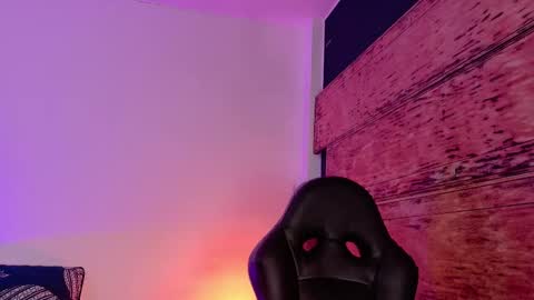 honey__doll online show from February 24, 7:56 pm