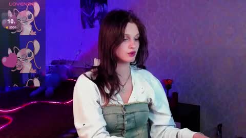 Snapshot of honey_bunnyyyy chatting on September 17, 2:09 am Lina online show from September 17, 2:09 am