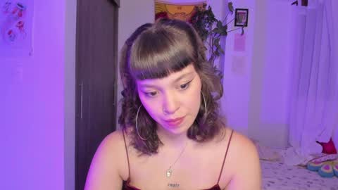 Snapshot of honey_hoe chatting on February 1, 2:16 am Lau online show from February 1, 2:16 am