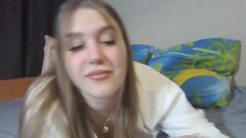 honey_lolaaa online show from October 25, 5:20 pm