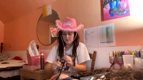 HoneyDrippinBunny online show from November 8, 9:25 am