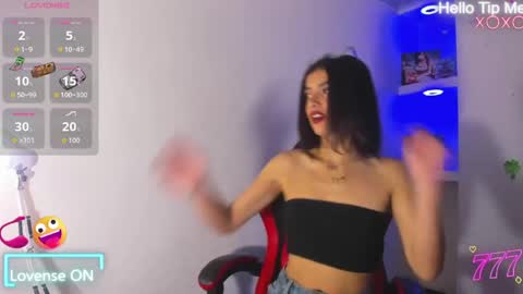 HONEY LUXE online show from April 17, 4:58 am