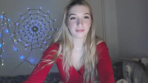 honeyveil online show from November 21, 3:36 pm