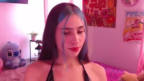    online show from December 12, 7:04 pm