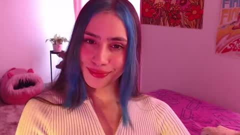    online show from December 18, 8:03 pm