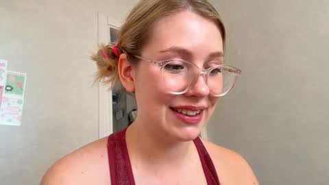 Audrey online show from September 16, 3:25 am