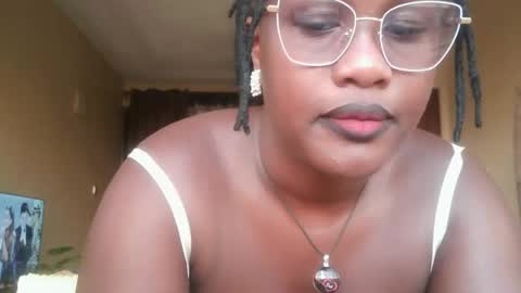 Lucy online show from November 3, 3:05 pm