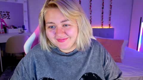 HornyCakee online show from April 9, 10:31 am