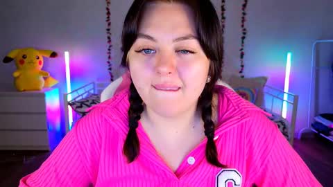 Snapshot of hornycakee chatting on February 19, 2:23 am HornyCakee online show from February 19, 2:23 am