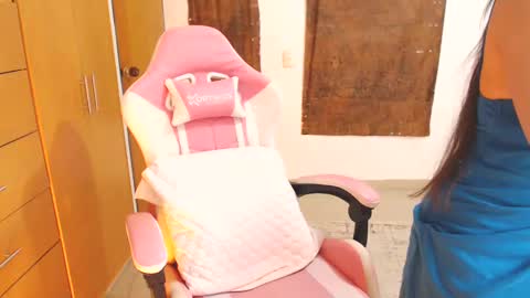 Daniela online show from January 5, 6:13 pm