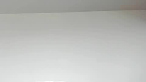 Snapshot of hornyemma_ chatting on October 9, 8:40 am Emma online show from October 9, 8:40 am