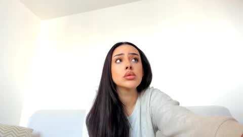 Snapshot of hornyemma_ chatting on February 20, 9:22 am Emma online show from February 20, 9:22 am