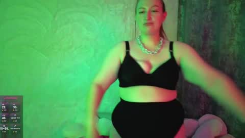 Emilia online show from November 19, 6:24 am