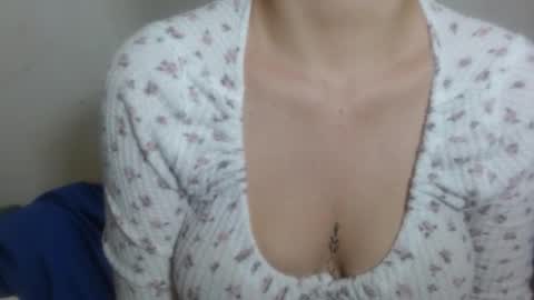 hot_and_complacent_latin online show from January 16, 8:16 pm