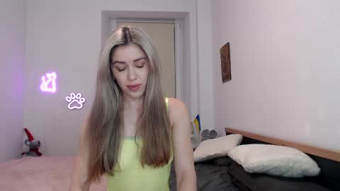 Snapshot of hot_berry69 chatting on February 22, 11:10 pm Dashka online show from February 22, 11:10 pm