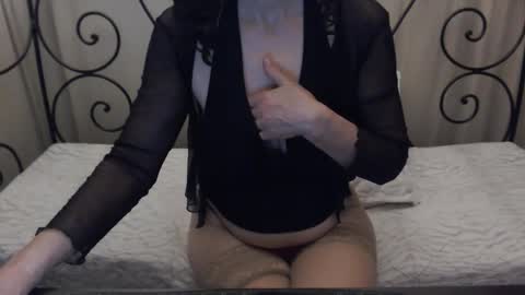 Dina online show from March 28, 7:30 am