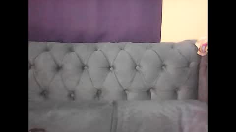 hot_latifah online show from March 6, 6:36 pm