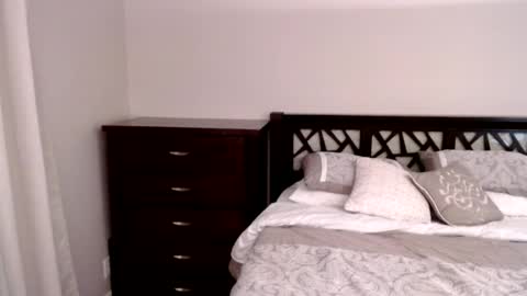 Rose Redwood online show from June 11, 10:39 pm