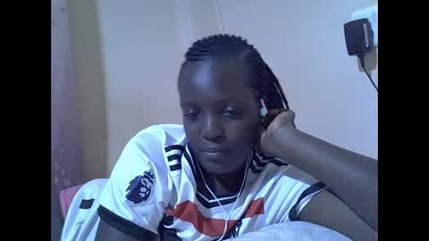 RAYLAH online show from January 18, 6:04 pm