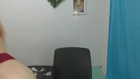 hotasian_pinky online show from February 23, 11:47 am