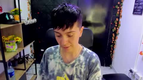 hannah online show from February 25, 8:35 am