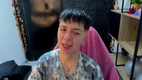 hannah online show from April 3, 2:31 am