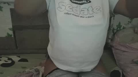 hotiemorenagurl18 online show from April 19, 2:44 am