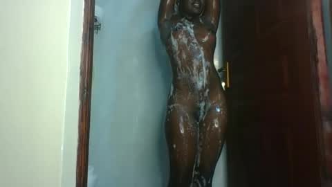 hotlina01 online show from March 12, 7:05 pm