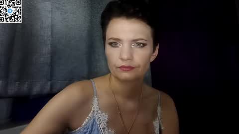 hotmamaqueen234 online show from June 3, 7:08 pm