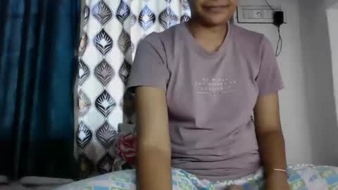 lola online show from September 14, 6:44 am