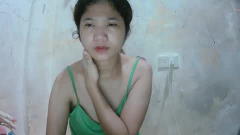 hott_sienna online show from December 9, 2:45 am