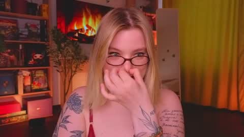 Jane  online show from May 9, 3:03 pm