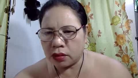 hottycrissy4u online show from May 27, 5:10 pm