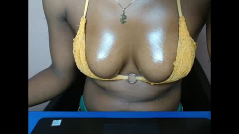 hotxxebony online show from March 24, 12:38 am