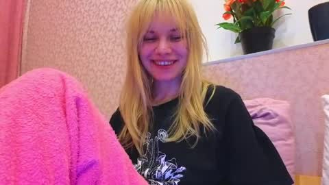 ash. see u on sunday online show from April 7, 8:00 pm