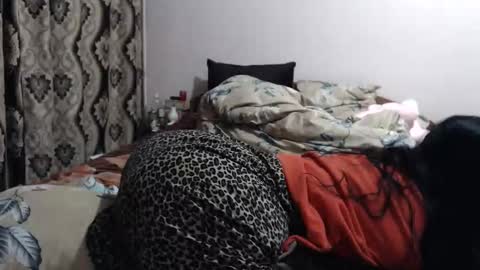 hugeassdevil online show from November 29, 5:17 pm