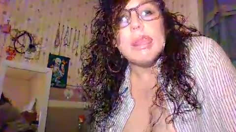 Hunnyshaker online show from November 26, 8:48 am