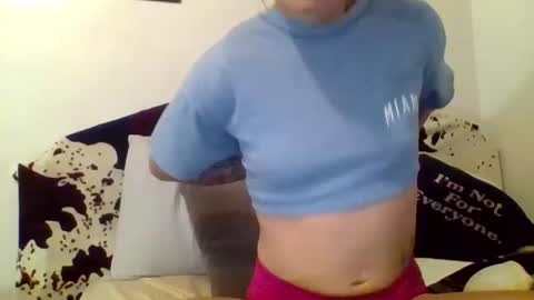 Snapshot of hydiejo777 chatting on September 27, 7:32 pm hydiejo777 online show from September 27, 7:32 pm