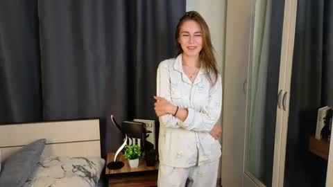 Sarah online show from May 2, 4:43 pm
