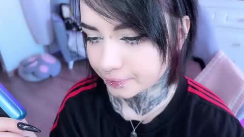Snapshot of i_died_again chatting on February 8, 8:52 am Asya online show from February 8, 8:52 am