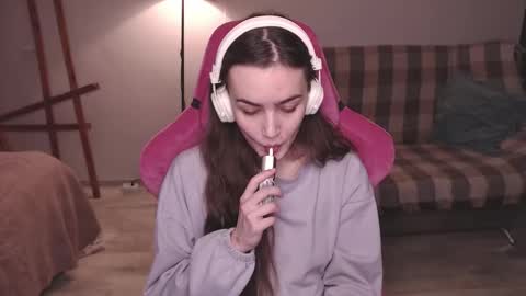 elisabeth online show from December 2, 10:28 am