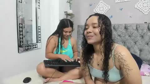 Snapshot of iam_mai chatting on December 20, 4:31 am iam_mai online show from December 20, 4:31 am