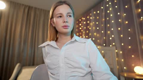 Claire online show from January 28, 3:57 pm