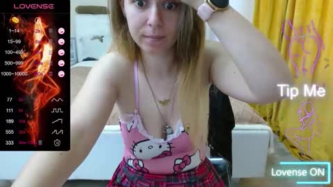 Snapshot of iamdaddyissues chatting on September 20, 6:34 am Alice online show from September 20, 6:34 am