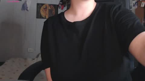 Saya online show from March 8, 9:51 pm