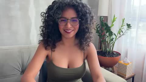 Snapshot of illaroom chatting on September 8, 6:40 pm Kloe online show from September 8, 6:40 pm