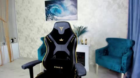 Roxy online show from February 24, 7:34 pm