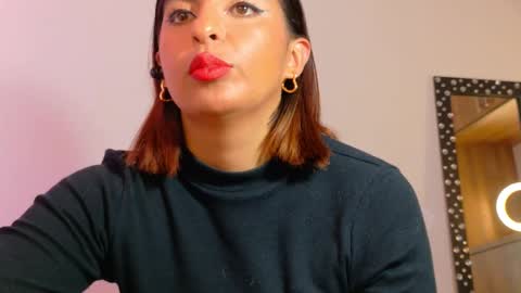 im_anna_ online show from November 10, 9:21 pm