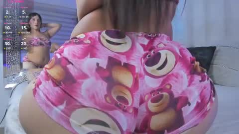 im_ariana_ online show from June 27, 4:13 pm